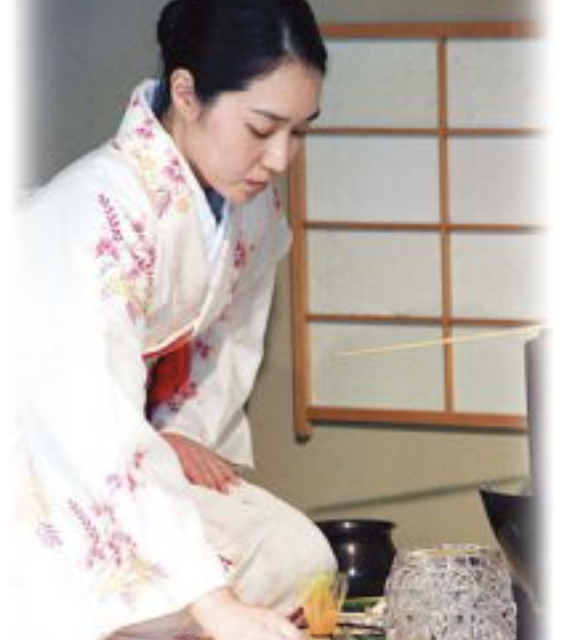MINDFUL ART: THE JAPANESE TEA CEREMONY