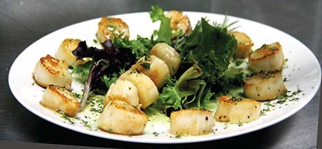 SWEET HERB SCALLOPS FROM TRAVELER’S ALEHOUSE, FAIRHAVEN MA